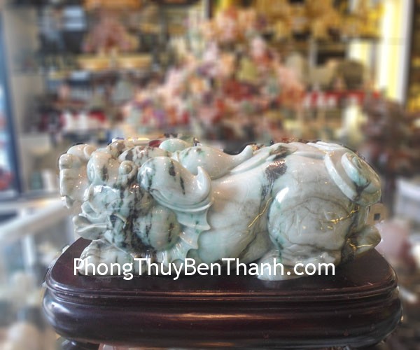 Tỳ hưu dáng vồ chế tác từ phôi ngọc Phỉ Thúy lớn, linh vật chiêu tài lộc mạnh nhất NPT 3 ty huu phi thuy npt 3 02 Tỳ hưu dáng vồ chế tác từ phôi ngọc Phỉ Thúy lớn, linh vật chiêu tài lộc mạnh nhất NPT 3
